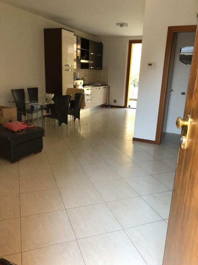 Trilocale In Villetta Piano Terra Indipendente Osio Sotto Bagian luar foto