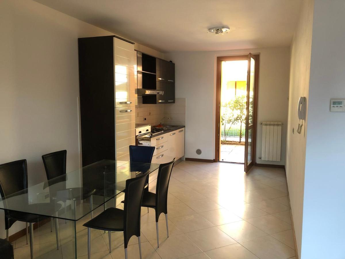 Trilocale In Villetta Piano Terra Indipendente Osio Sotto Bagian luar foto